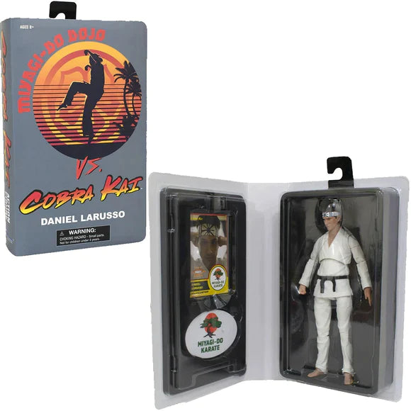 Cobra Kai VHS Daniel LaRusso SDCC 2022 Exclusive Figure - Diamond Select - Ginga Toys