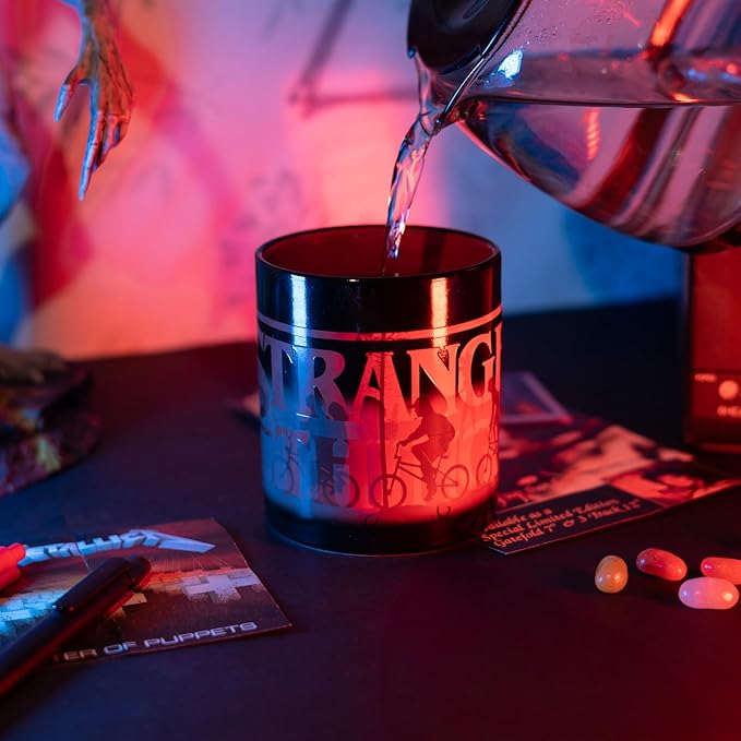 Stranger Things Themed Heat-Changing Mug 520ml - Ginga Toys