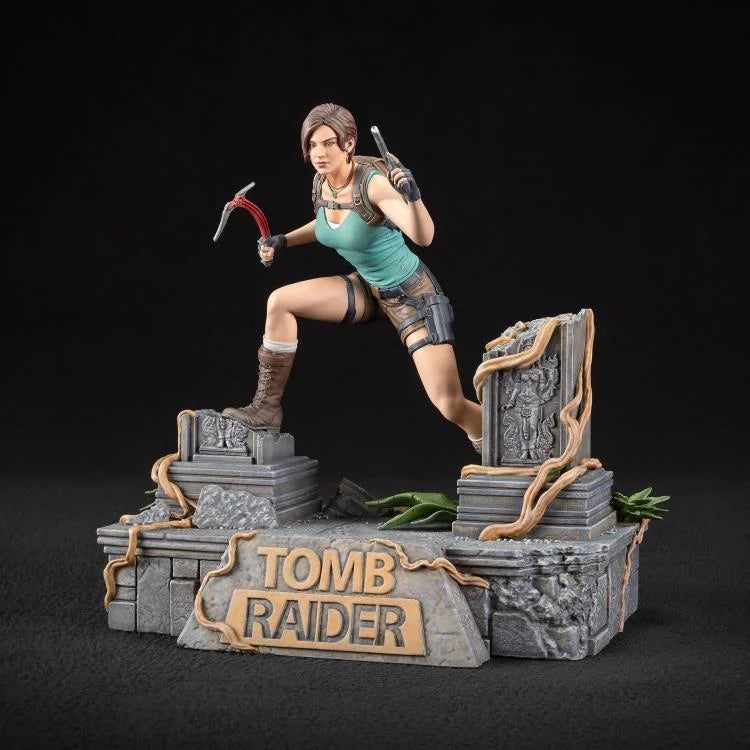 Dark Horse Tomb Raider Lara Croft Statue 23cm - Ginga Toys
