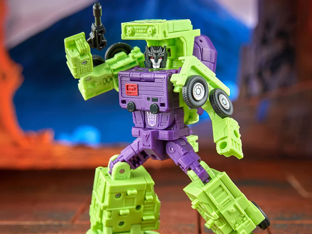 The Transformers: The Movie Studio Series Voyager Class Constructicon Mixmaster Action Figure - Ginga Toys