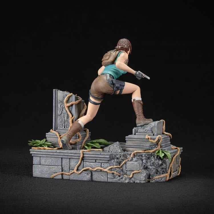 Dark Horse Tomb Raider Lara Croft Statue 23cm - Ginga Toys