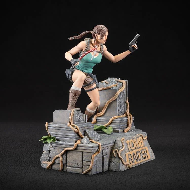 Dark Horse Tomb Raider Lara Croft Statue 23cm - Ginga Toys