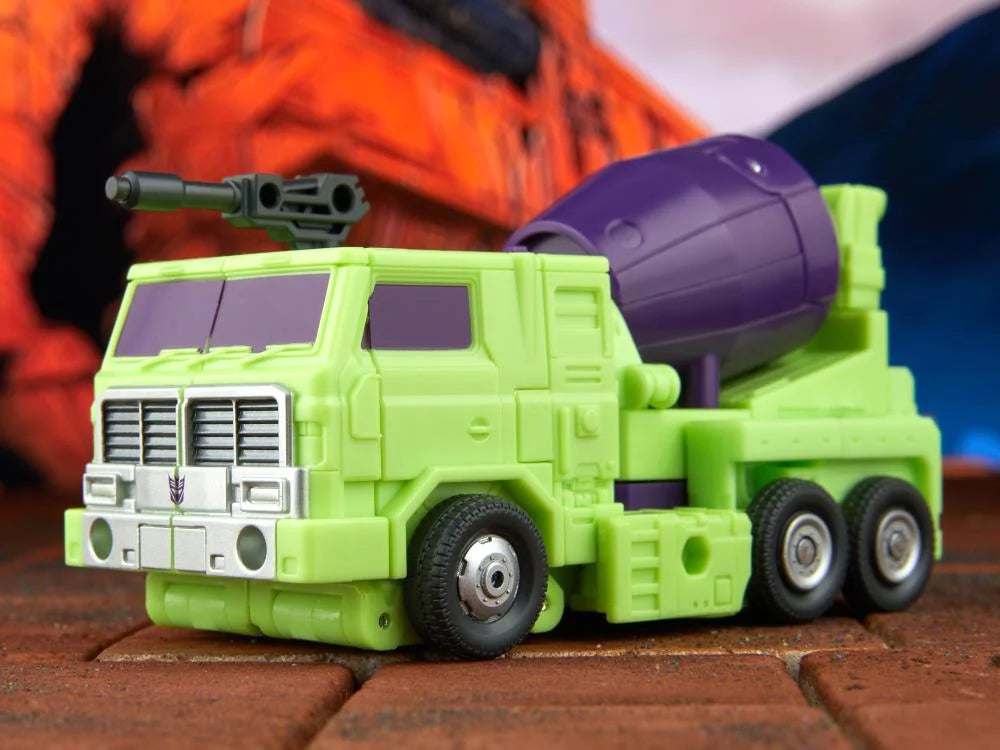 The Transformers: The Movie Studio Series Voyager Class Constructicon Mixmaster Action Figure - Ginga Toys