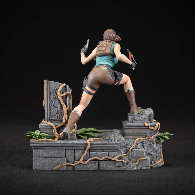 Dark Horse Tomb Raider Lara Croft Statue 23cm - Ginga Toys