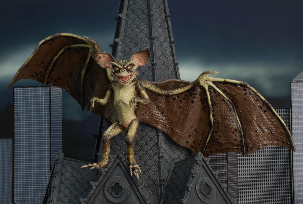 Gremlins 2 Bat Gremlin Deluxe Figure - Neca - Ginga Toys