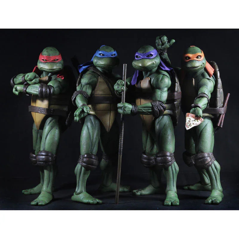NECA Teenage Mutant Ninja Turtles (1990 Movie) Raphael 1/4 Scale Figure