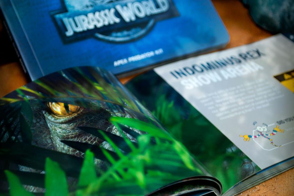Jurassic World Apex Predator Welcome kit Variety Items - Doctor Collector - Ginga Toys
