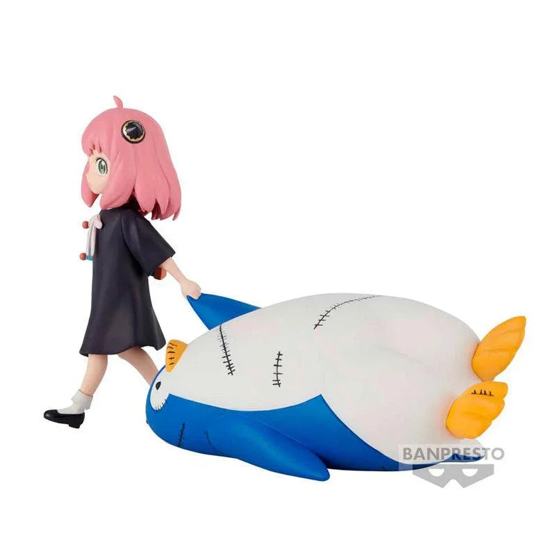 Spy x Family Break Time Collection Anya Forger & Penguin Figure - Ginga Toys