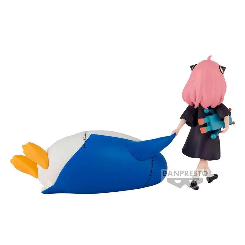 Spy x Family Break Time Collection Anya Forger & Penguin Figure - Ginga Toys