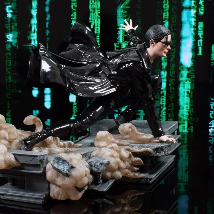 The Matrix Gallery Trinity Figure Diorama - Ginga Toys