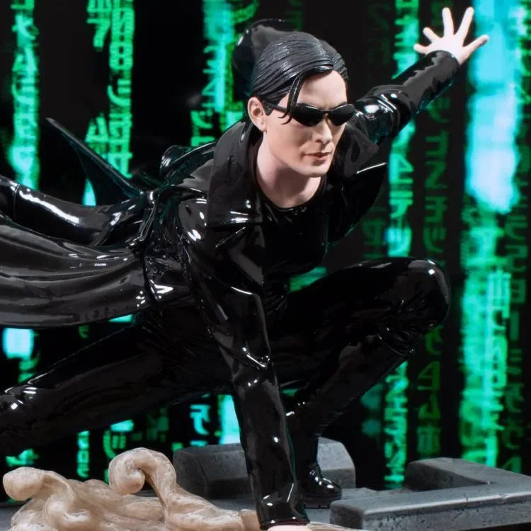 The Matrix Gallery Trinity Figure Diorama - Ginga Toys