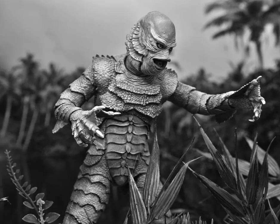 Universal Monsters Ultimate Creature from the Black Lagoon Figure (Black & White) - Ginga Toys