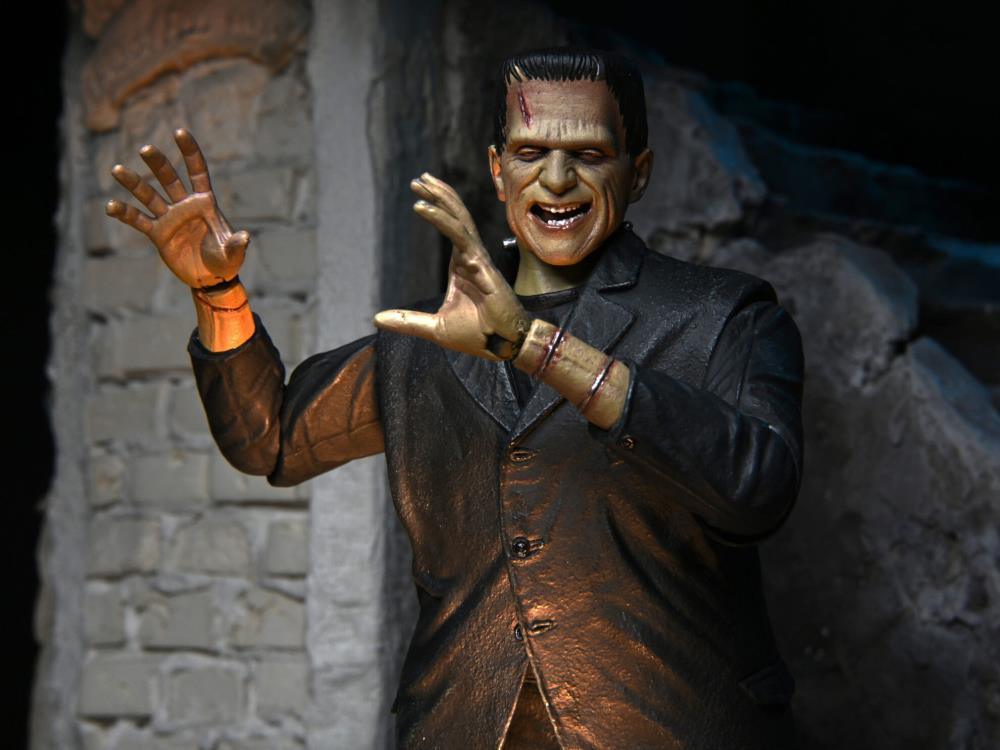 Universal Monsters Ultimate Frankenstein's Monster (Color) 7" Scale Figure - Neca - Ginga Toys