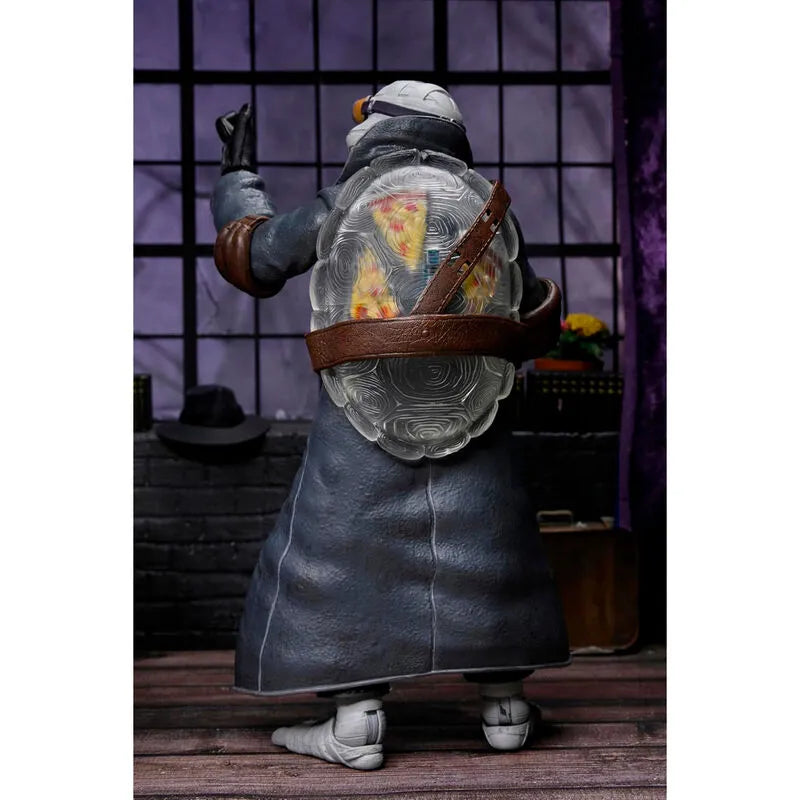 Universal Monsters x Teenage Mutant Ninja Turtles Ultimate Donatello as The Invisible Man - Ginga Toys