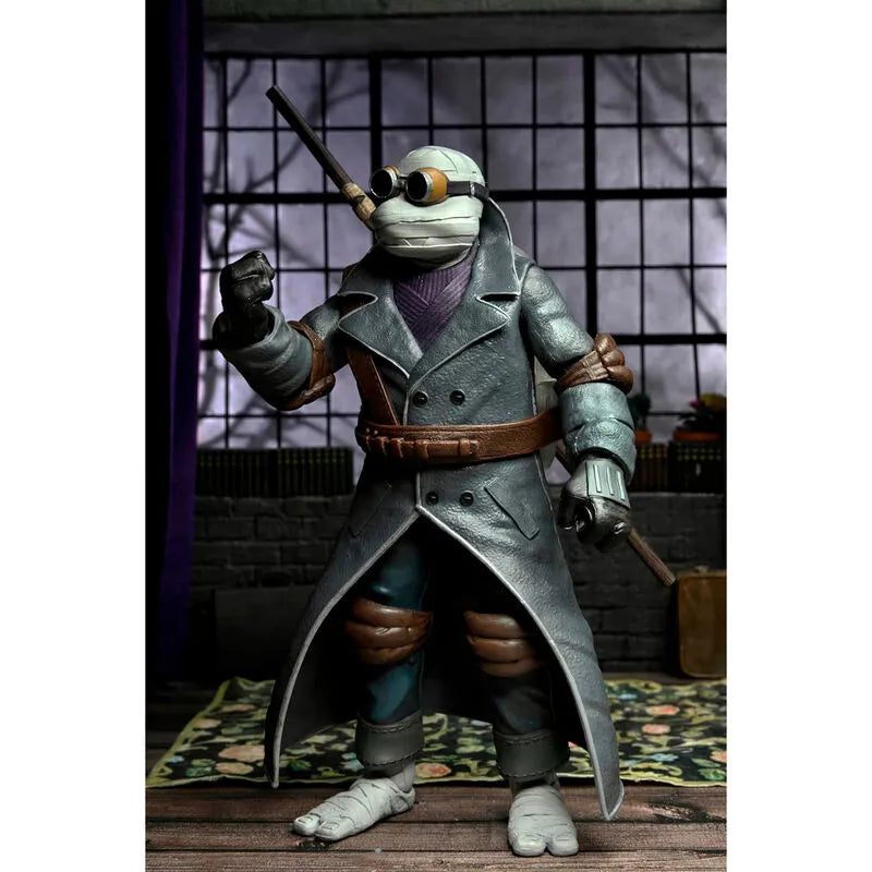 Universal Monsters x Teenage Mutant Ninja Turtles Ultimate Donatello as The Invisible Man - Ginga Toys