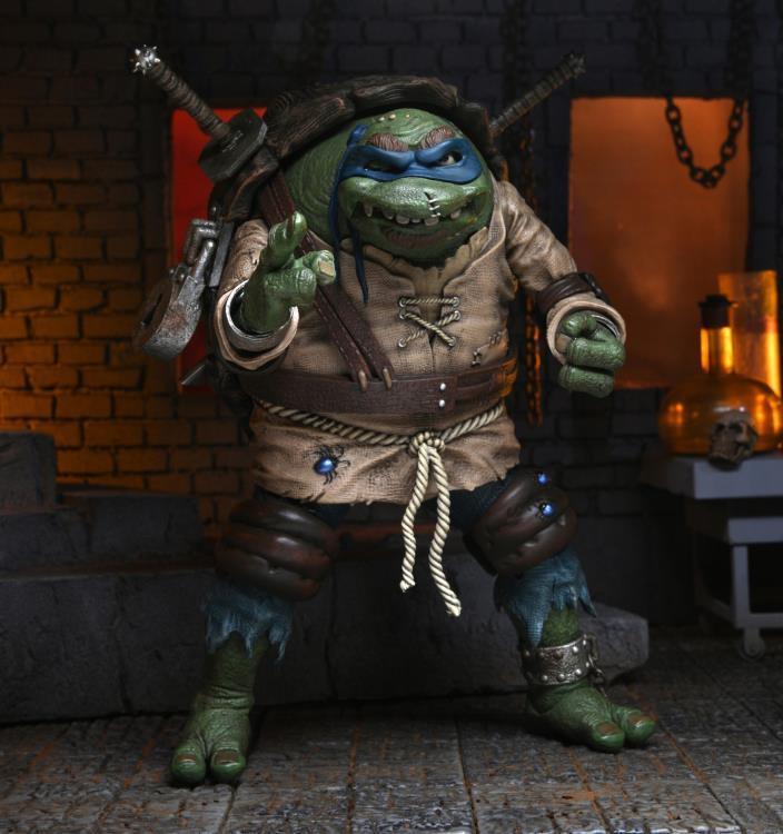 Universal Monsters x Teenage Mutant Ninja Turtles Ultimate Leonardo as The Hunchback Figure - Neca - Ginga Toys