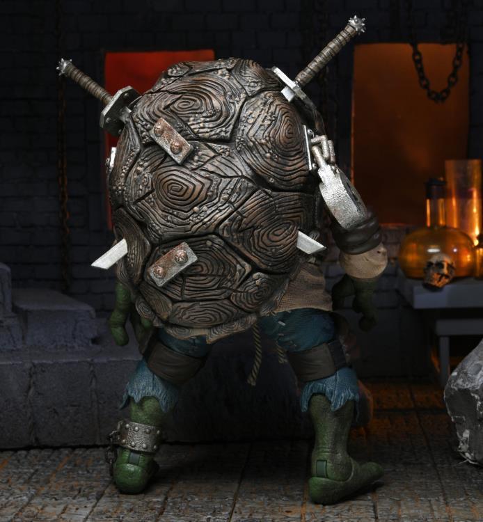 Universal Monsters x Teenage Mutant Ninja Turtles Ultimate Leonardo as The Hunchback Figure - Neca - Ginga Toys