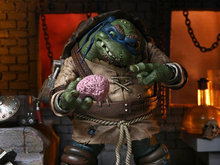 Universal Monsters x Teenage Mutant Ninja Turtles Ultimate Leonardo as The Hunchback Figure - Neca - Ginga Toys