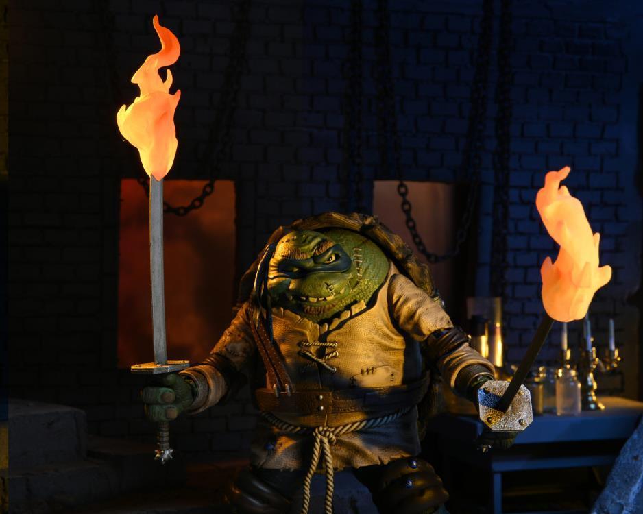 Universal Monsters x Teenage Mutant Ninja Turtles Ultimate Leonardo as The Hunchback Figure - Neca - Ginga Toys
